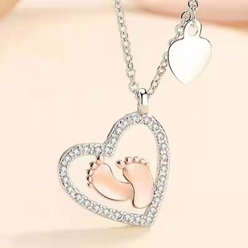 High-End Heart-Shaped Necklace Color Classification Baby Footprints Pure Female Pendant Clavicle Love Footprints Luxury