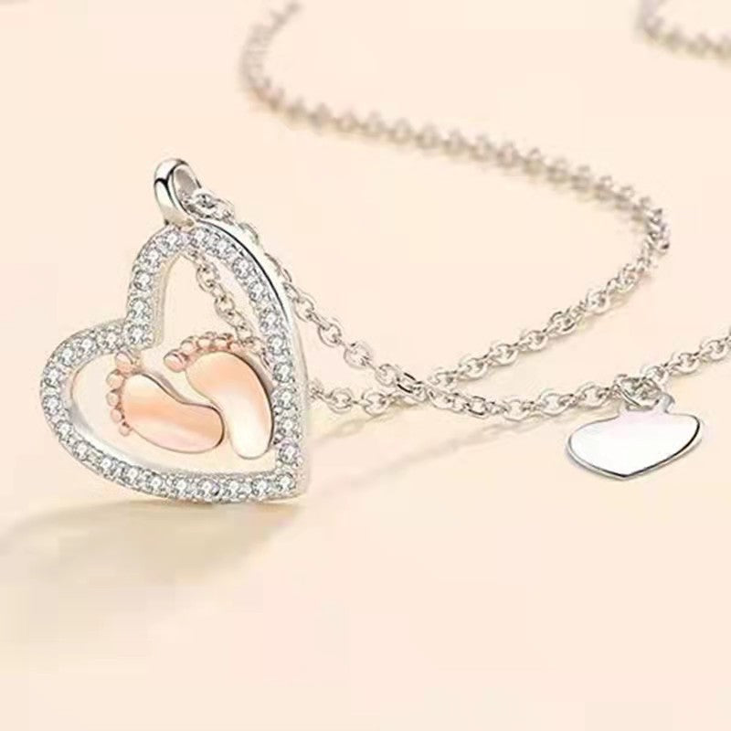 High-End Heart-Shaped Necklace Color Classification Baby Footprints Pure Female Pendant Clavicle Love Footprints Luxury