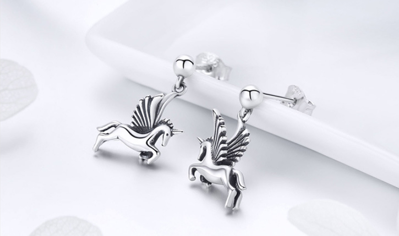 S925 sterling silver female earrings hypoallergenic European and American unicorn memory earrings